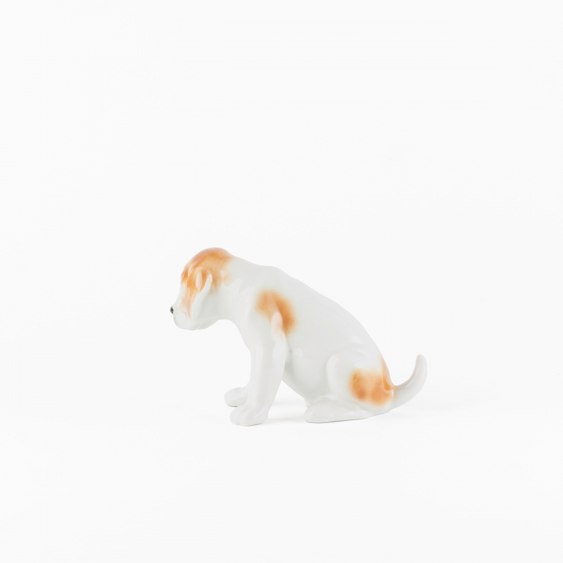 Фарфоровая статуэтка щенок Бигля